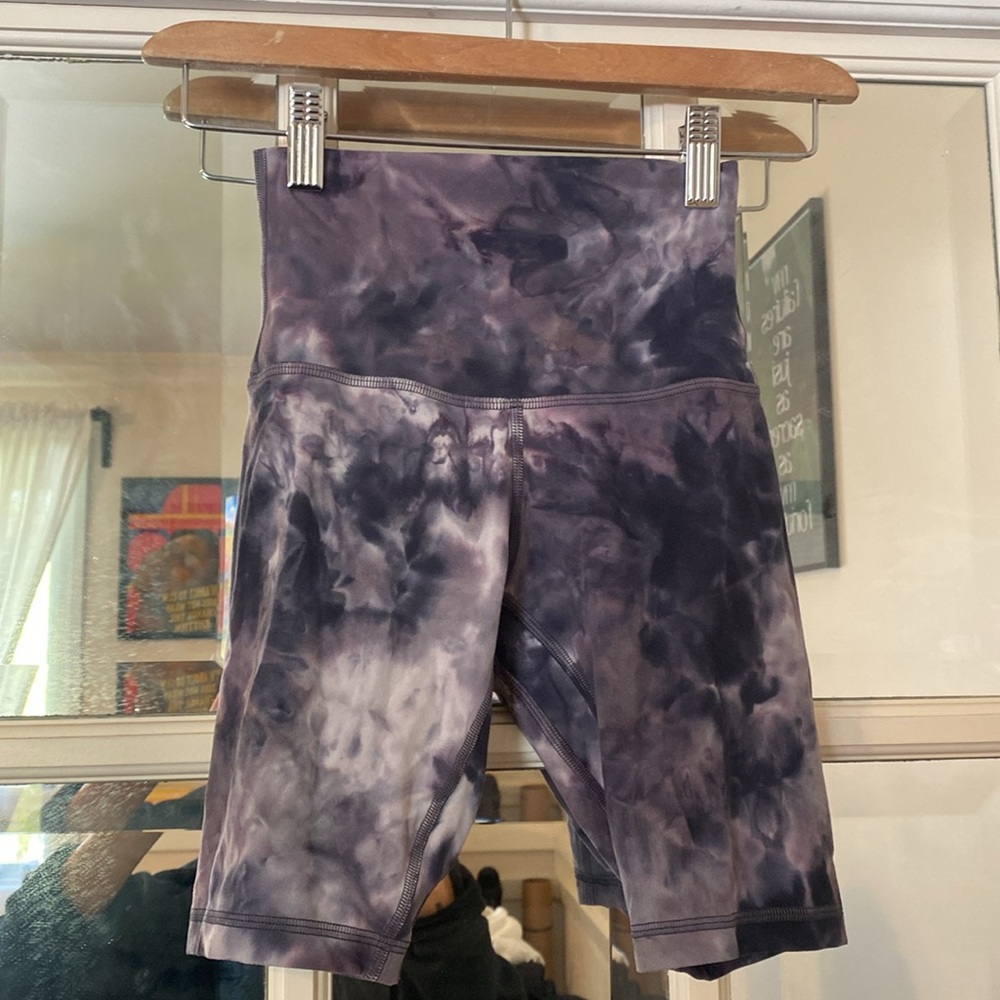 lululemon align shorts